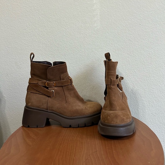 Steve Madden Women's Coletta Lug-Sole Buckle Booties Size 7.5 Brown Leather Fall - Picture 6 of 10